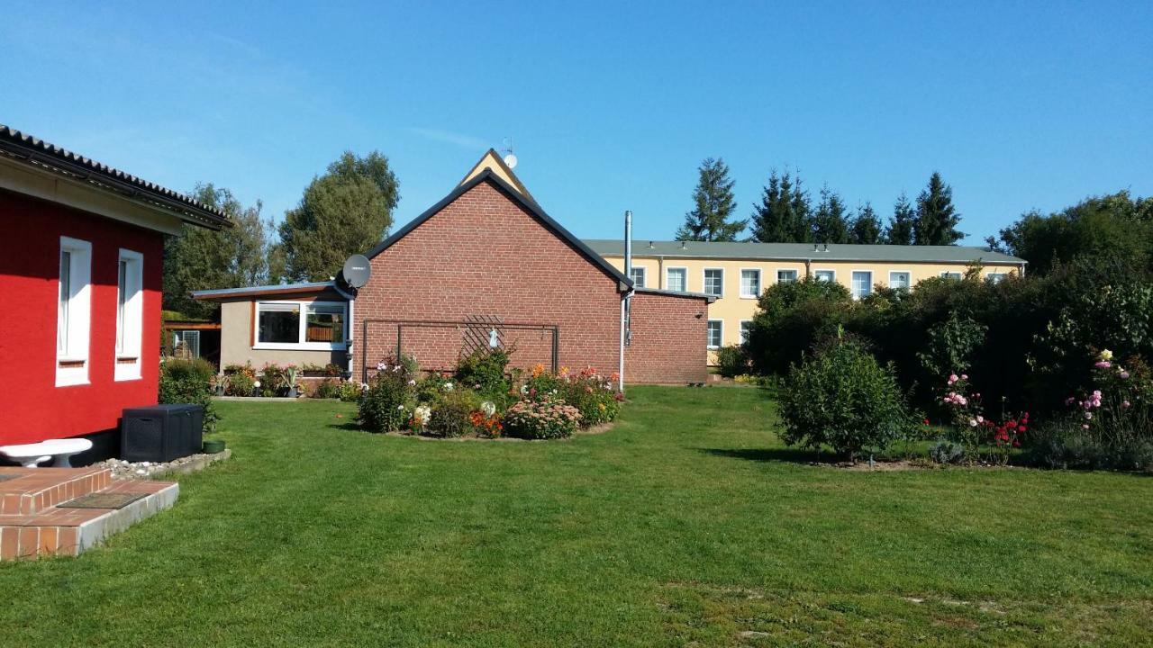 Ferienhaus Storchenweg Mahlzow Exterior photo
